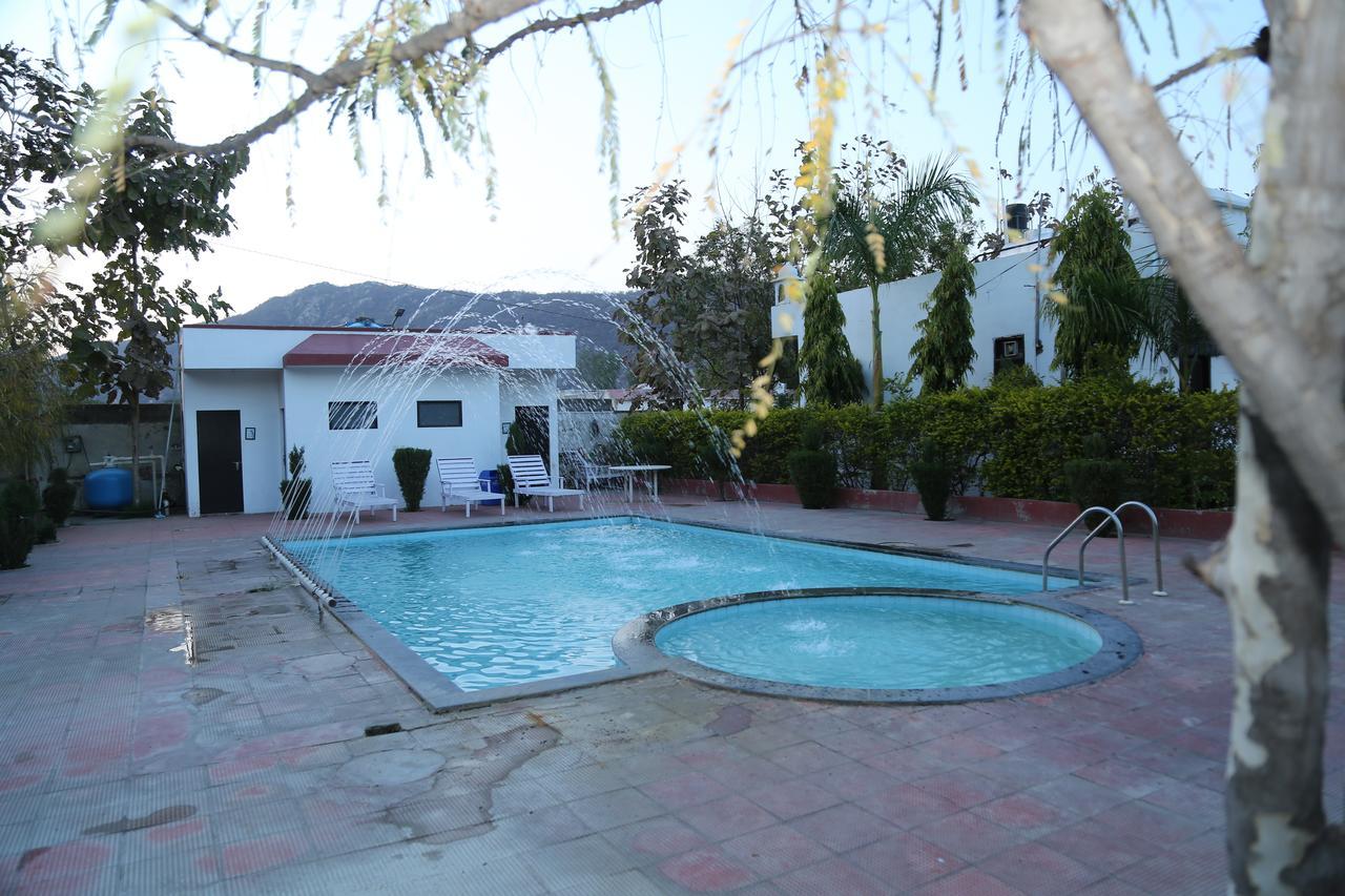 Gulmohar Sariska Resort Bairat Exterior photo